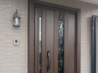 エクステリアリフォーム 断熱・換気ができる、機能性の高い玄関ドア
